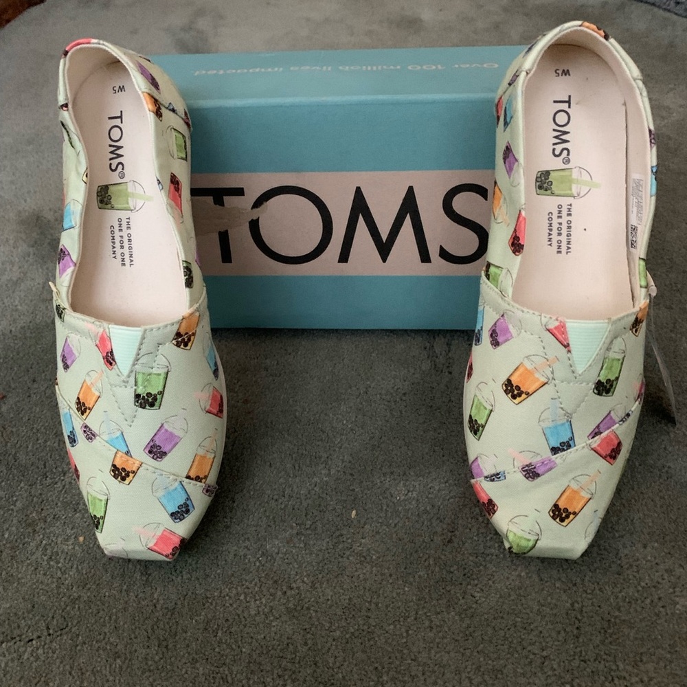 NWT! Tom’s Alpargata Green Matcha Boba Tea Print Shoes